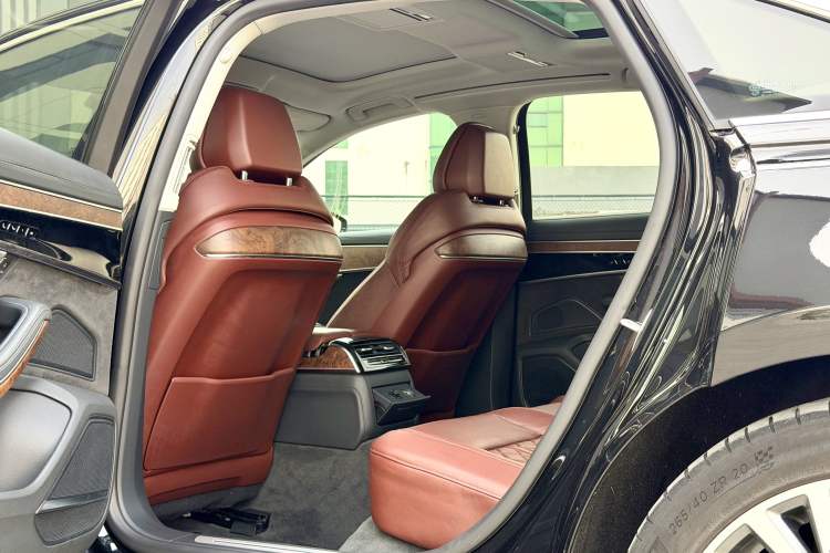 Used Audi A8 2021 A8L 55 TFSI quattro Luxury Model
