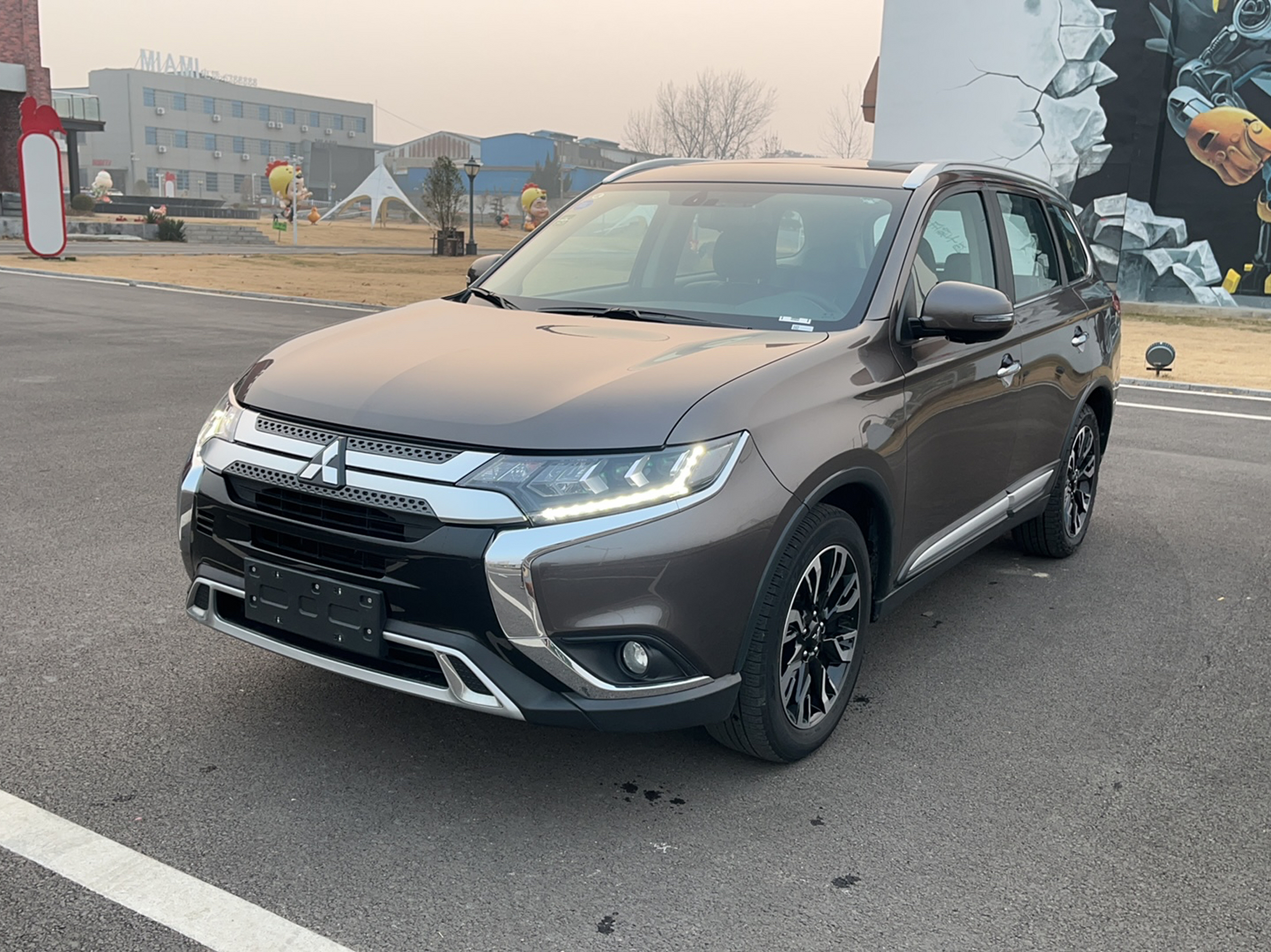 Под передней частью автомобиля