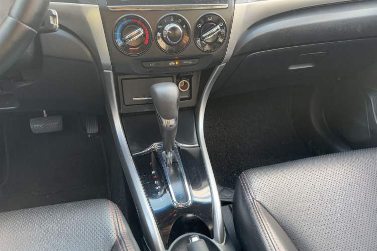 Used Honda Crider 2015 1.8L automatic comfort version
