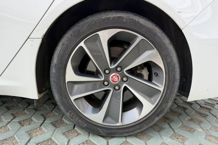 Used Jaguar XFL 2021 XFL 2.0T P200 Two-Wheel-Drive Elite Luxury Edition