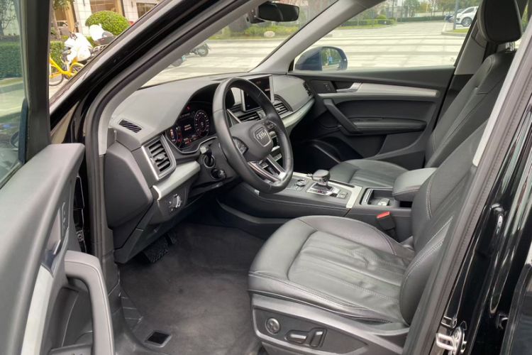 Used Audi Q5L 2020 Updated 40 TFSI Prestige Fashion Edition
