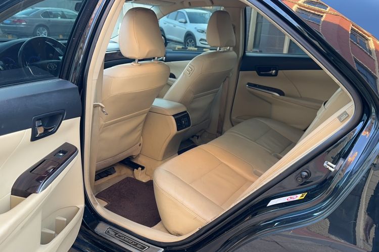 Used Toyota Camry 2015 Dual-Engine 2.5 HG Luxury Navigation Edition
