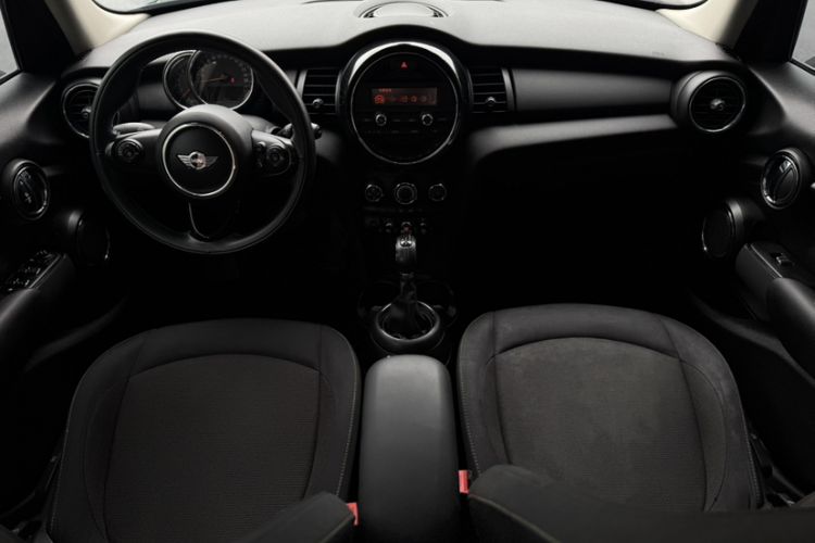 Used  MINI 2016 1.2T ONE Pioneer Edition Five-Door Version
