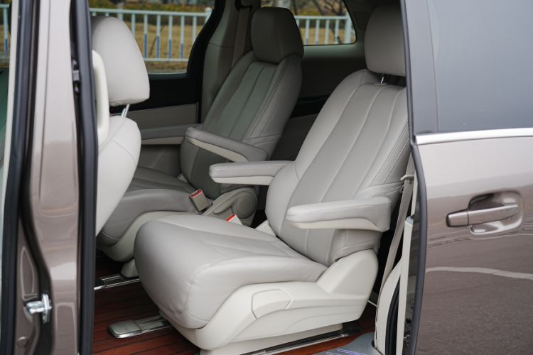 Used Buick GL8 2022 Land Cruiser Executive Class 652T Comfort Model