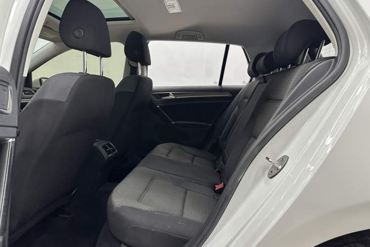 Used Volkswagen Golf 2016 1.6L Automatic Comfort Model
