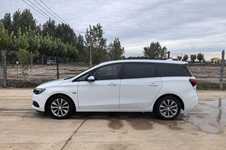 Used Buick GL6 2019 18T 6-Seater Connected Luxury Version China VI Standard
