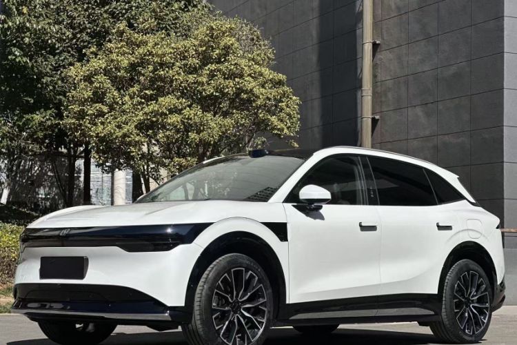 Used Zeekr 7X 2025 100 kWh Long-Range Rear-Wheel Drive with Intelligent Driving Features