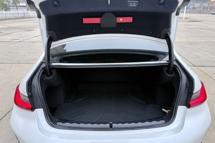 Used BMW 3 Series 2024 325Li M Sport Night Edition Package
