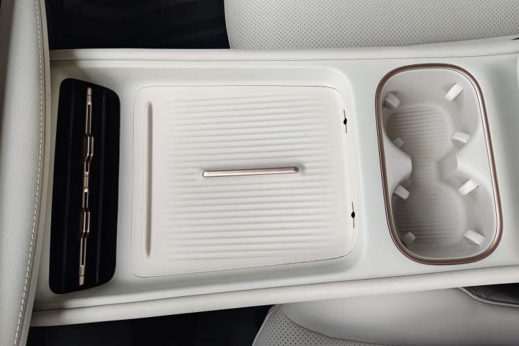 Used Baojun Yunhai 2024 600km Pure Electric Version
