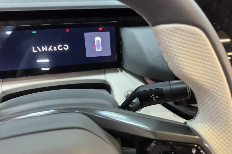 Used Lynk & Co 06 EM-P 2023 EM-P 126 Long-Range Halo
