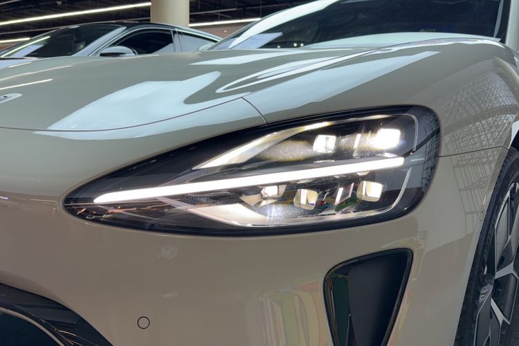 Used  SU7 2024 Rear-Drive Ultra-Long Range Advanced Pro-Level Intelligent Driving Version
