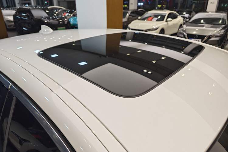 Used BMW 5 Series 2019 Facelifted 525Li Luxury Package
