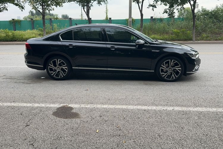 Used Volkswagen Magotan 2021 330TSI DSG 30th Anniversary Edition
