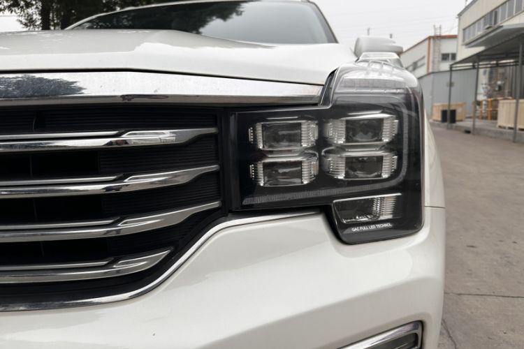 Used GAC Trumpchi GS8 2017 320T Two-Wheel Drive Luxury Smart Connectivity Version (7 Seats)
