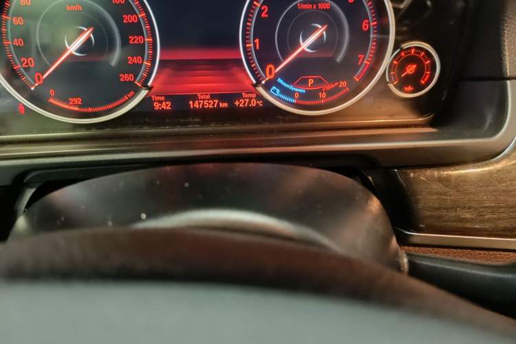 Used BMW 5 Series 2014 525Li Luxury Design Package