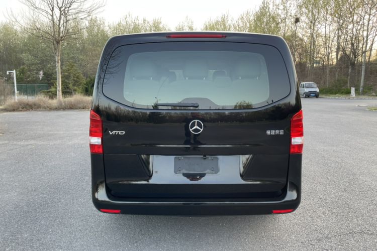 Used Mercedes-Benz Vito 2020 2.0T Elite Version 9 Seats