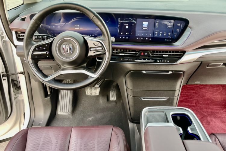 Used Buick Century 2023 2.0T Six-Seater Yinshi Edition
