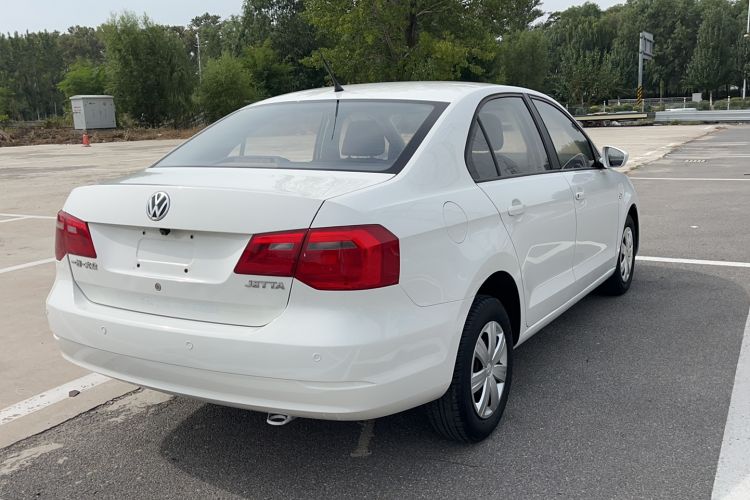 Used Volkswagen Jetta 2013 1.4L Manual Fashion Model
