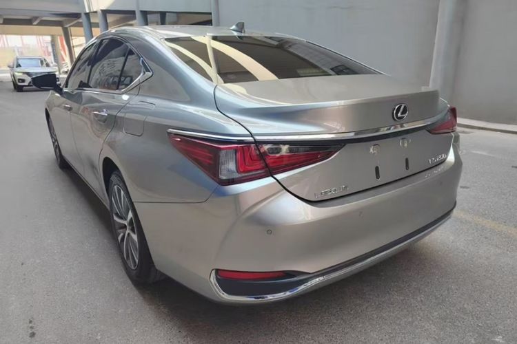 Used Lexus ES 2020 200 Excellence Edition