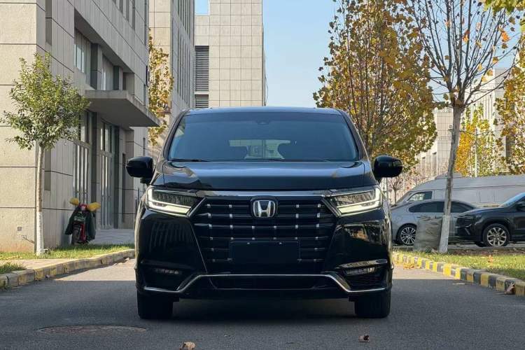 Used Honda Elysion 2022 2.0L eHEV Luxury Edition
