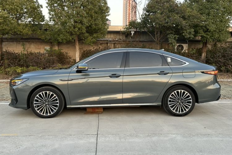 Used Chery Fengyun A8L 2025 1.5 TGDI 145 km Luxury Version
