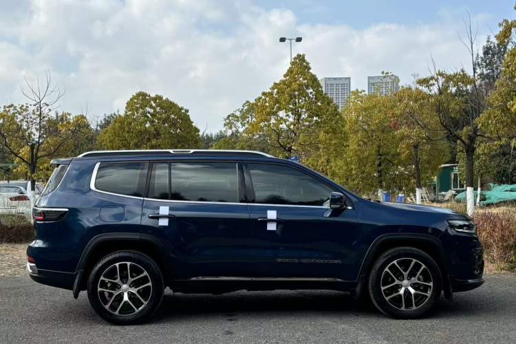 Used  Grand Commander 2022 2.0T Four-Wheel Drive Luxury Edition