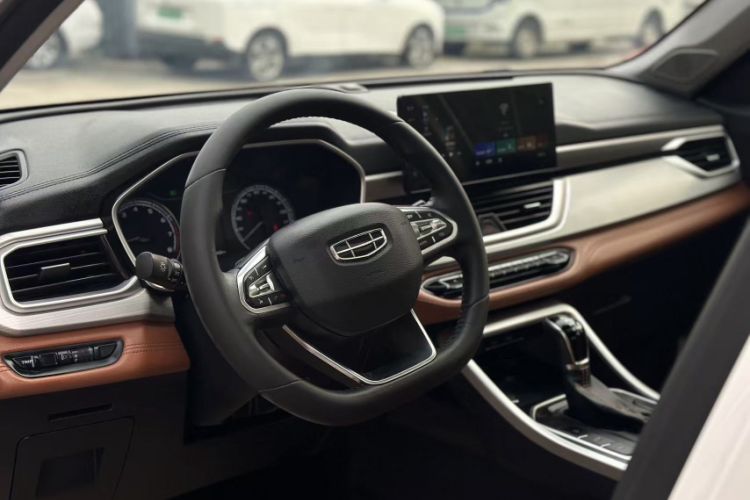 Used Geely Auto Vision X6 2020 1.4T CVT Luxury Edition
