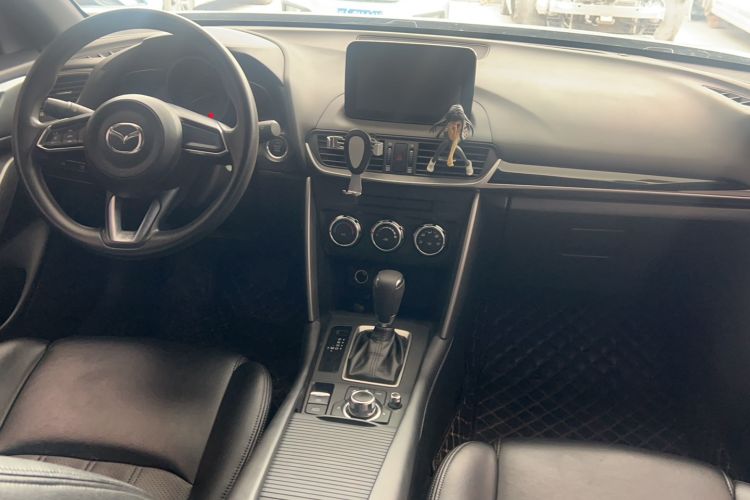 Used Mazda CX-4 2018 2.0L Automatic Two-Wheel Drive Blue Sky Dynamic Version China V Standard