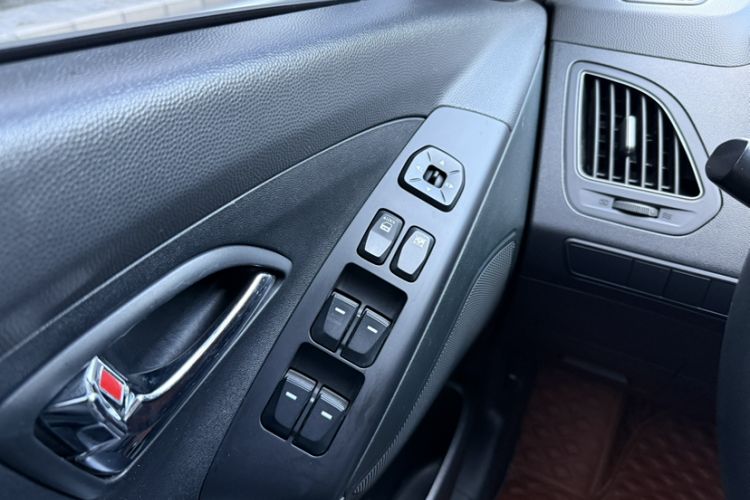 Used Hyundai ix35 2015 2.0L Automatic 2WD Comfort Edition China V Standard
