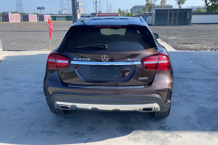 Used Mercedes-Benz GLA 2017 GLA 220 4MATIC Fashion Model
