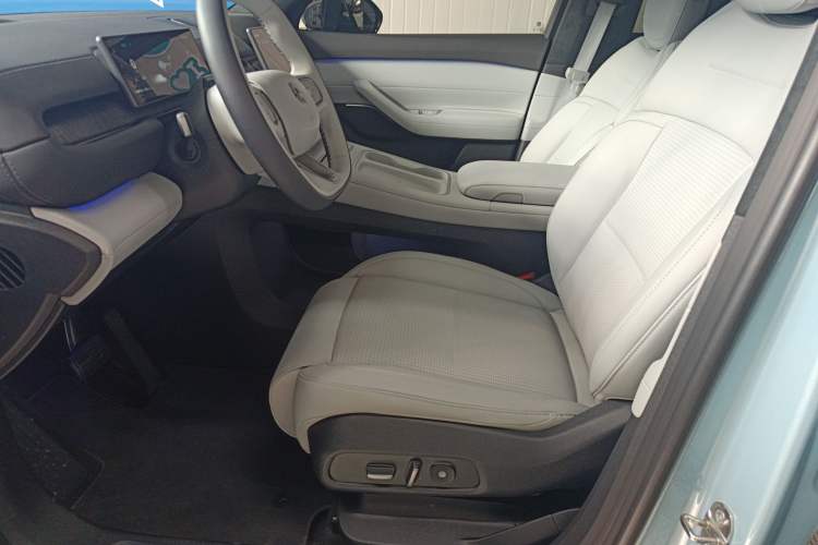 Used Nio ES6 2024 75 kWh
