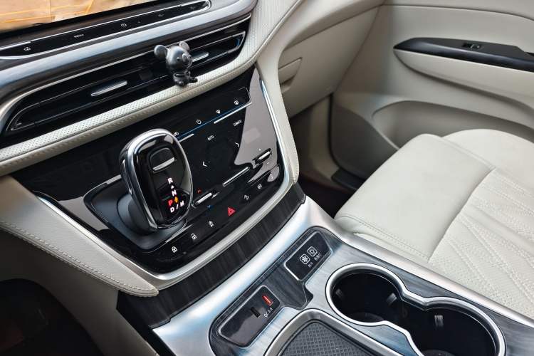 Used Buick GL8 2021 ES Landtrek 653T Comfort Edition
