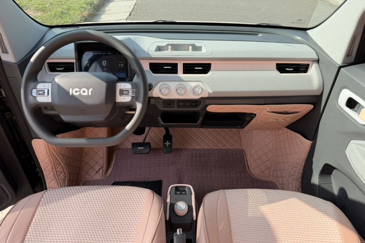 Used Chery QQ Ice Cream 2022 120km Conical Shape Lithium Iron Phosphate
