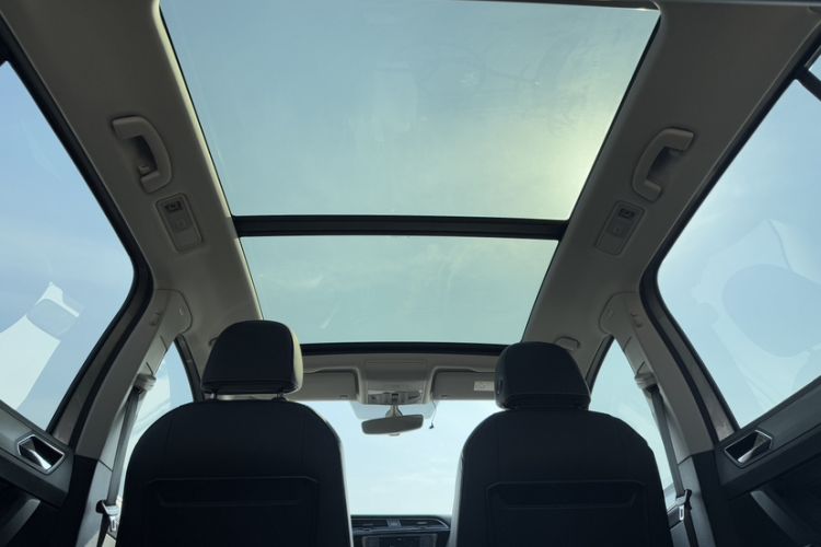 Used Volkswagen Touran 2016 Volkswagen Touran L 330TSI DSG Luxury Edition