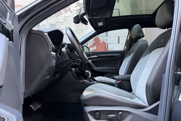 Used Volkswagen Tayron 2020 380TSI All-Wheel Drive R-Line Connected Version
