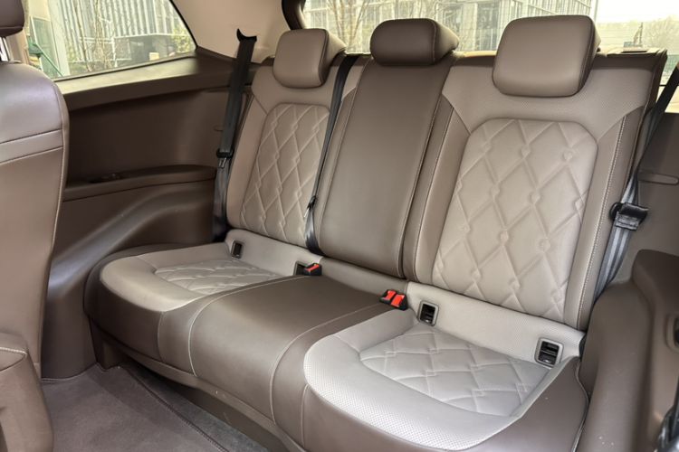 Used Volkswagen Viloran 2024 380TSI Premium Edition
