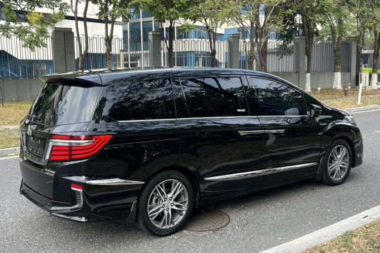 Used Honda Elysion 2019 2.0L Hybrid Luxury Edition
