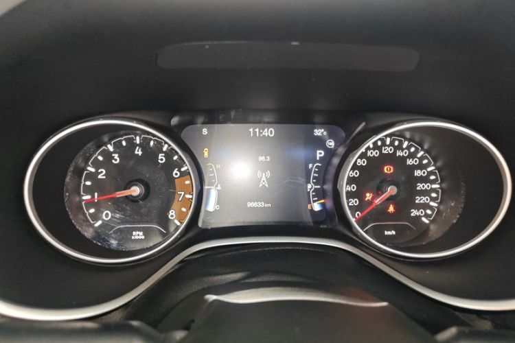 Used  Compass 2017 200T Automatic Prestige Edition
