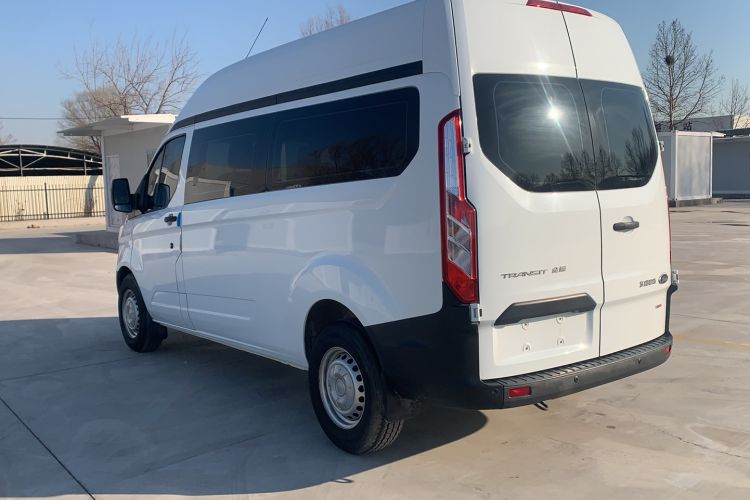Used Ford Transit 2019 2.0T Diesel Multi-Purpose Commercial Vehicle Mid-Drive Mid-Roof 6-Seater China VI Standard