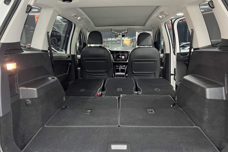 Used Volkswagen Touran 2018 Volkswagen Touran L 280TSI DSG Comfort Edition 7 Seats China V Emission Standard