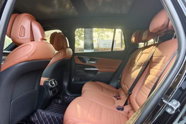 Used Mercedes-Benz GLC 2024 GLC 260 L 4MATIC Dynamic Edition 5-seater