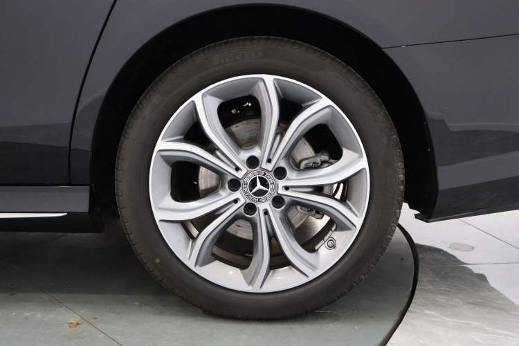 Used Mercedes-Benz E-Class 2022 Second Facelift E 300 L Sporty and Stylish Edition
