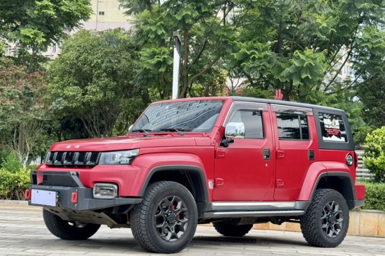 Used Beijing Auto BJ40 2021 2.0D Automatic Four-Wheel Drive Blade Hero Edition Adventurer Type

