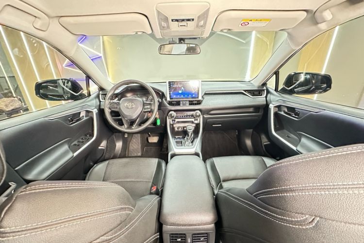 Used Toyota Wildlander 2022 2.0L CVT Two-Wheel Drive Leading Edition
