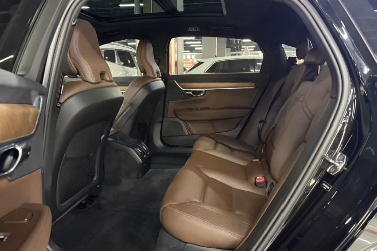 Used Volvo S90 2021 B5 Zhiyi Luxury Edition

