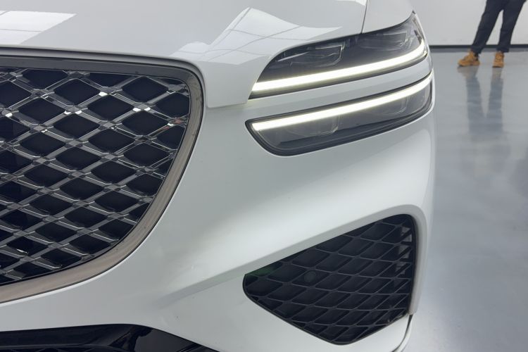 Used Genesis GV70 2023 2.5T Two-Wheel Drive Luxury Edition
