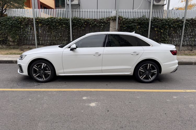 Used Audi A4L 2020 40 TFSI Luxury Dynamic Model
