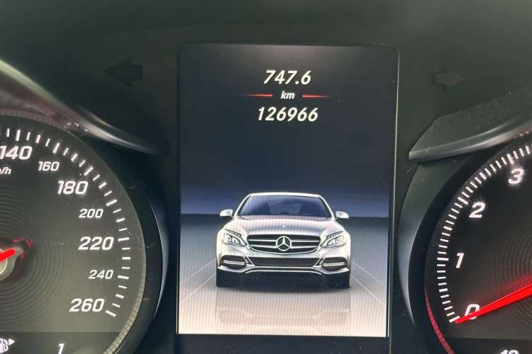 Used Mercedes-Benz C-Class 2015 C 200 L Sport Edition