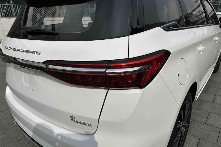 Used BYD Song MAX New Energy 2022 DM-i 105KM Executive Edition
