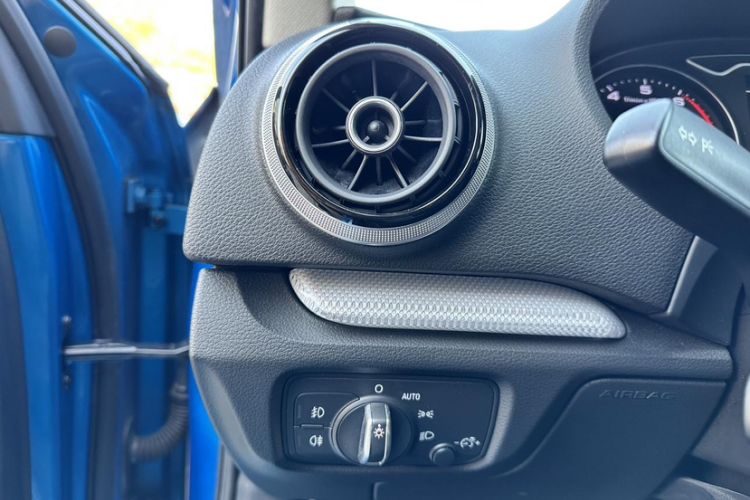 Used Audi A3 2016 Limousine 40 TFSI Luxury Model